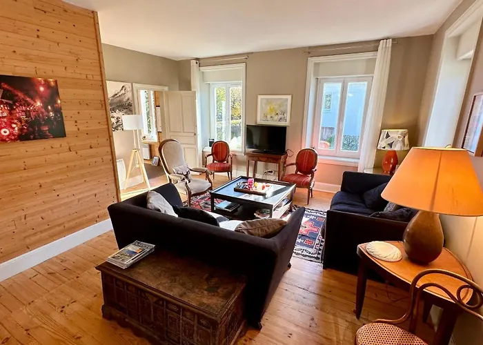 Les Moullieres 14pers 펜션 르몽도레